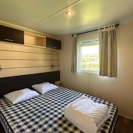 Mobil-home 4 Couchages 016 * ベック・ド・モルターニュ